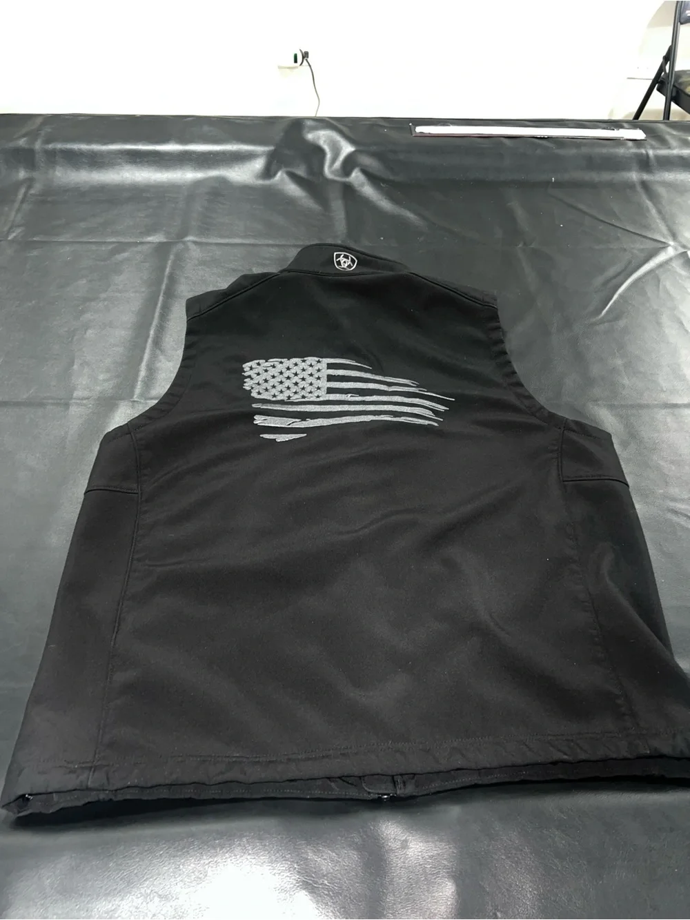 Ariat Logo 2.0 Patriot Softshell Vest Men’s Size XL